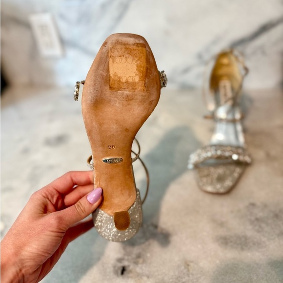 Badgley Mischka Nala Silver Curvy Strappy Stiletto Heels- Size 8.5 - Picture 7 of 9